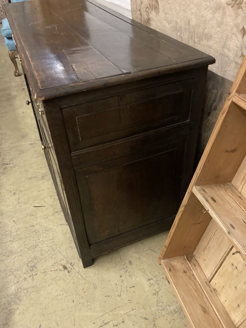 An 18th century oak low dresser, width 155cm, depth 56cm, height 90cm